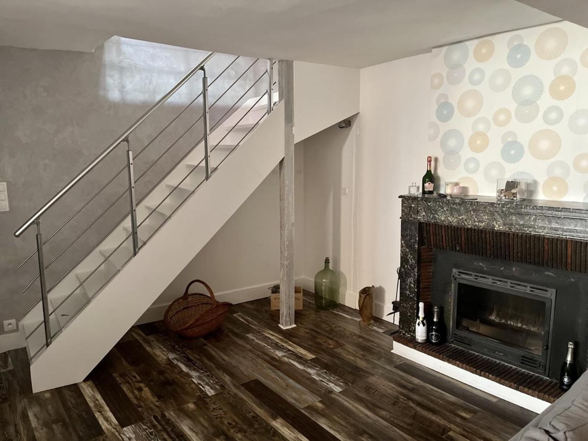 Au Coeur Du Vignoble Apartment Verzenay Bagian luar foto