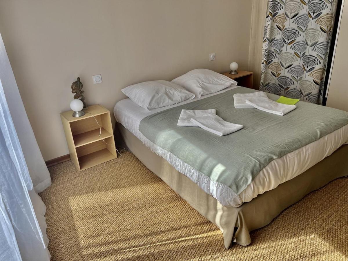 Au Coeur Du Vignoble Apartment Verzenay Bagian luar foto